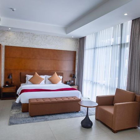 Alisa Hotel טמה מראה חיצוני תמונה